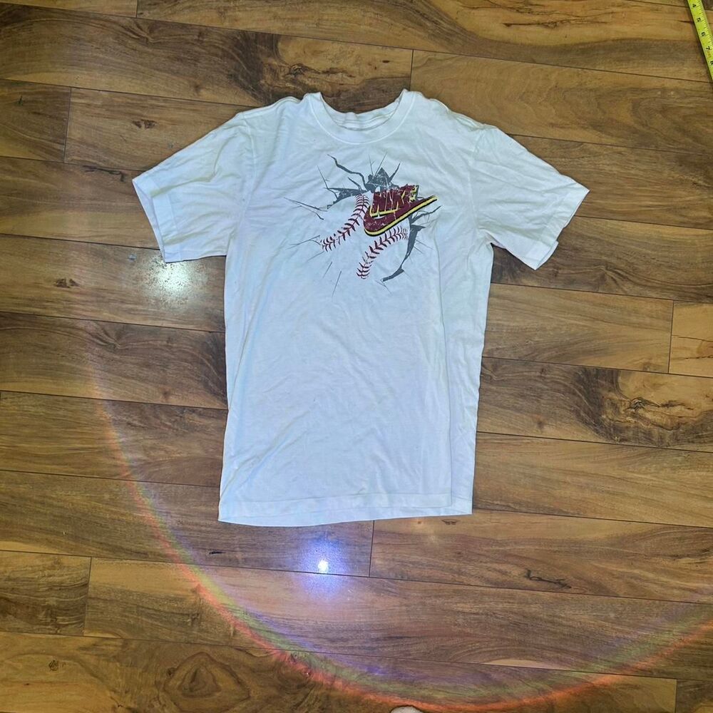 Nike Men's White T-shirt